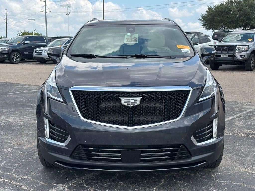 used 2022 Cadillac XT5 car, priced at $38,991
