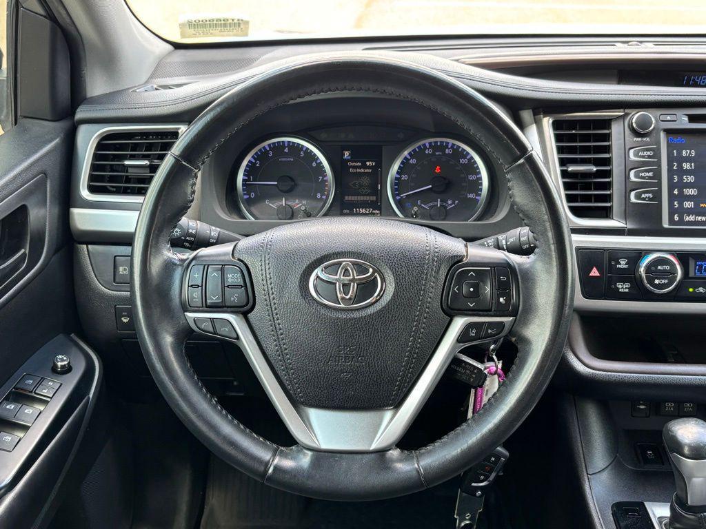 used 2019 Toyota Highlander car, priced at $19,487