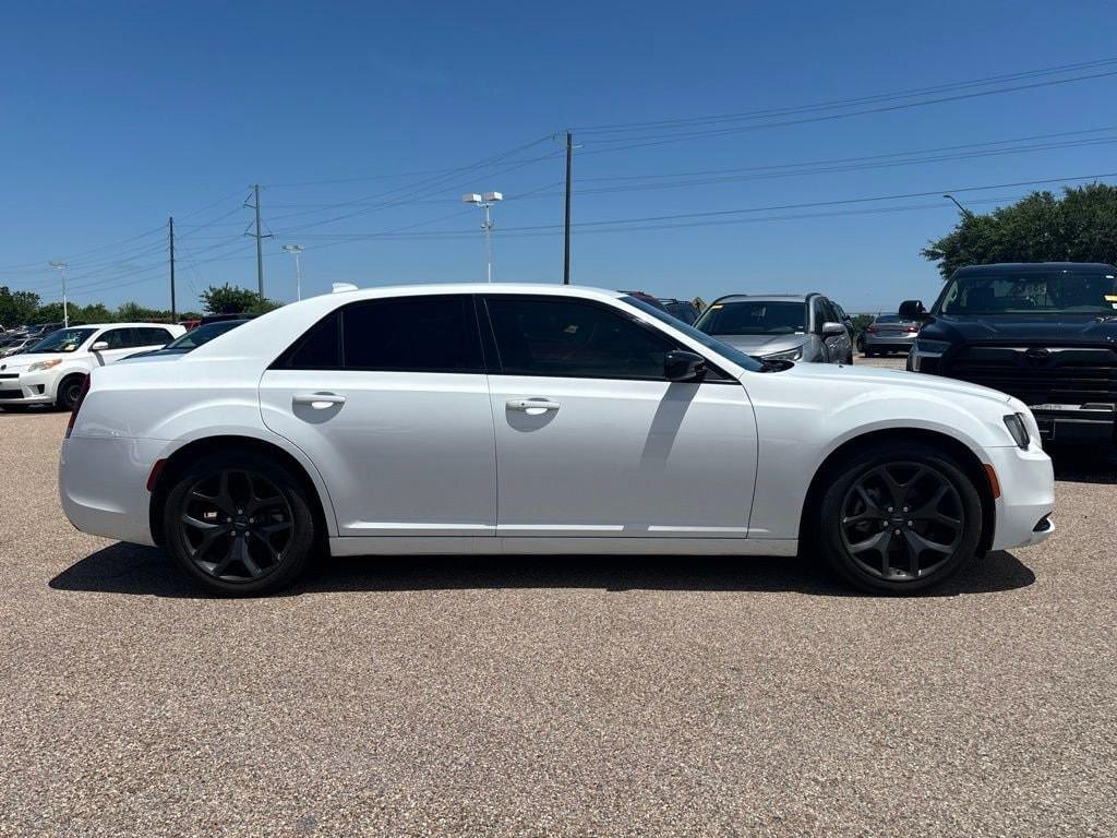 used 2022 Chrysler 300 car, priced at $25,325