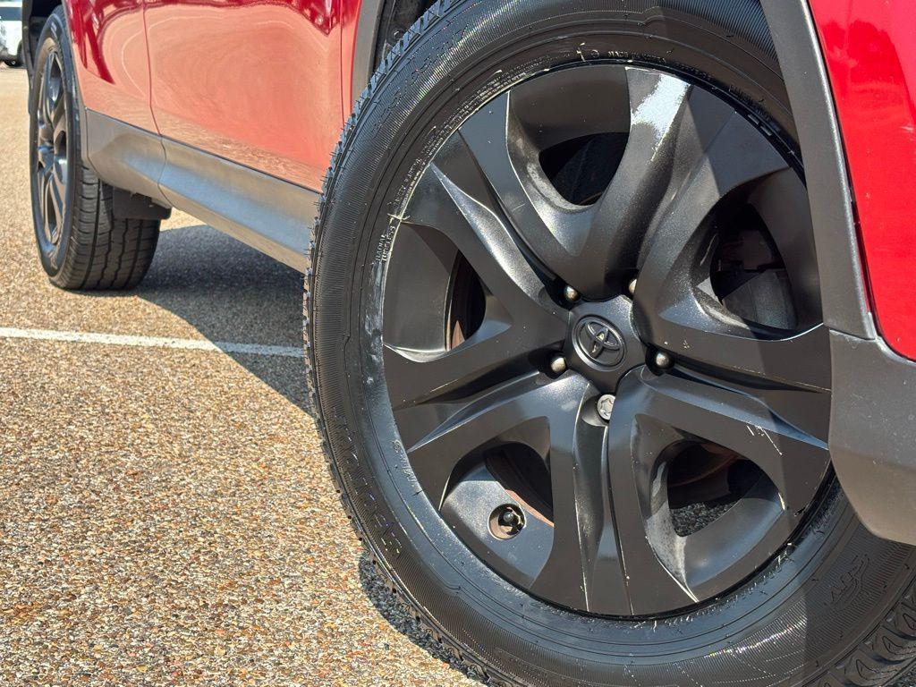 used 2015 Toyota RAV4 car, priced at $11,861