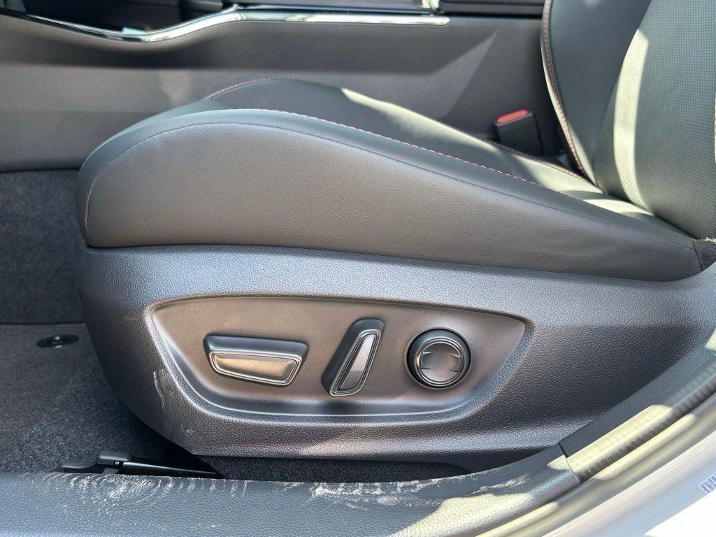 new 2025 Toyota Prius Plug-In Hybrid car, priced at $45,862