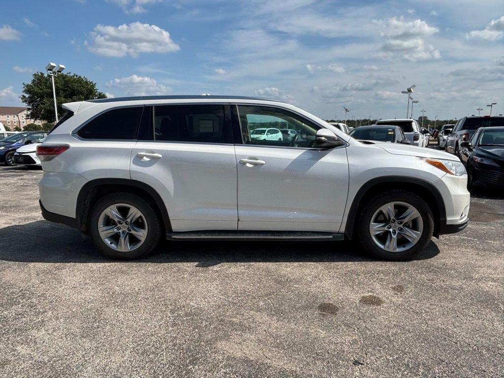 used 2015 Toyota Highlander car, priced at $17,771