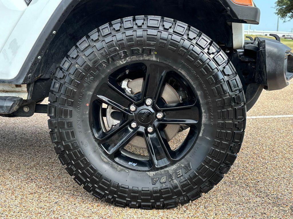used 2021 Jeep Wrangler Unlimited car, priced at $31,888