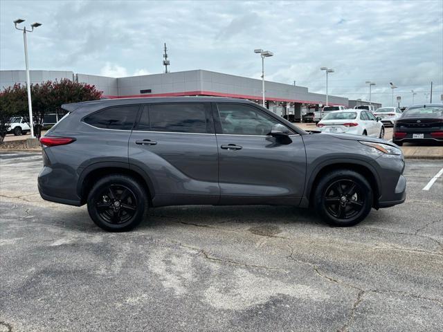 used 2020 Toyota Highlander car, priced at $24,777