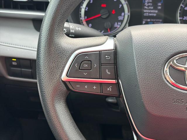 used 2020 Toyota Highlander car, priced at $24,777