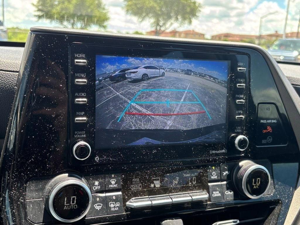 used 2020 Toyota Highlander car, priced at $24,991