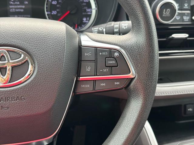used 2020 Toyota Highlander car, priced at $24,777