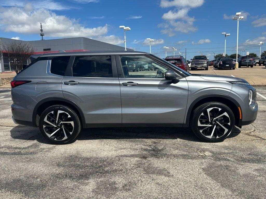 used 2024 Mitsubishi Outlander car, priced at $24,514