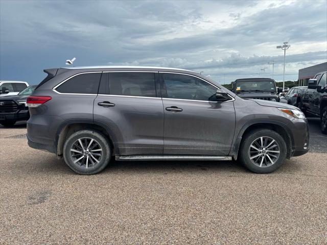 used 2017 Toyota Highlander car, priced at $18,388