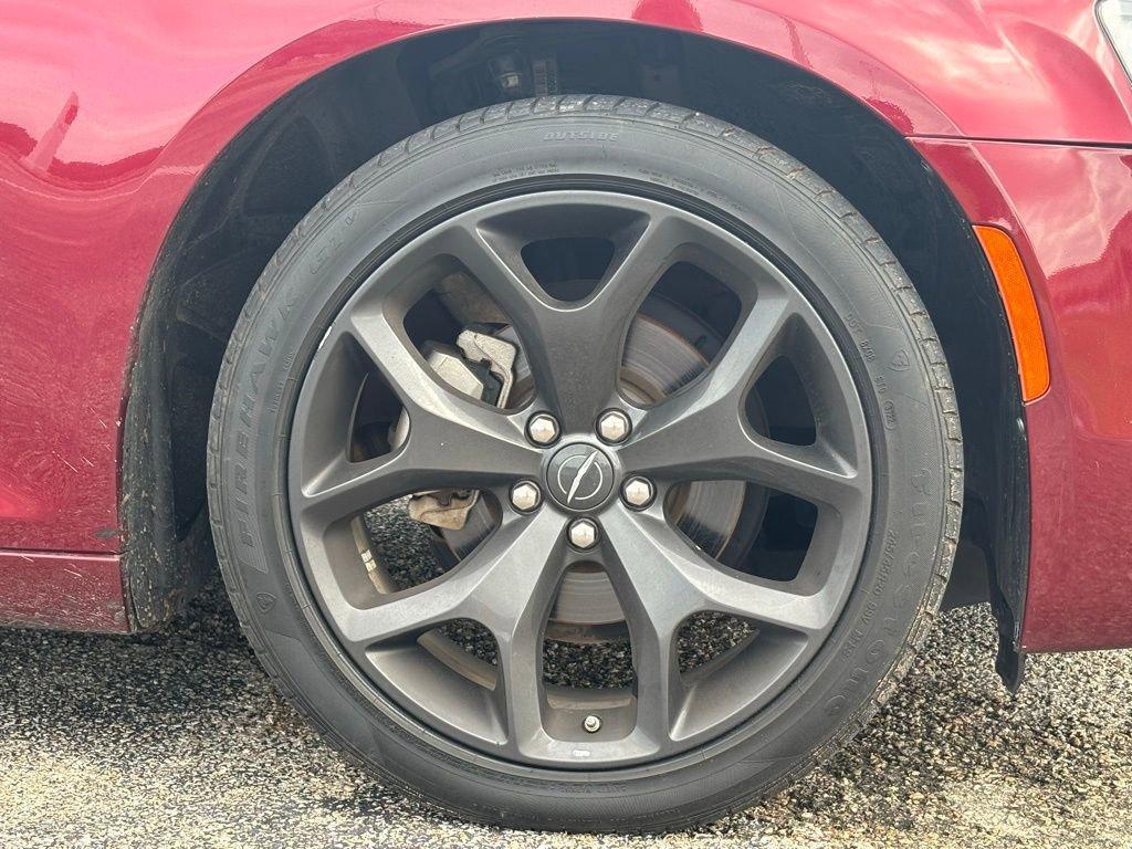 used 2022 Chrysler 300 car, priced at $27,471