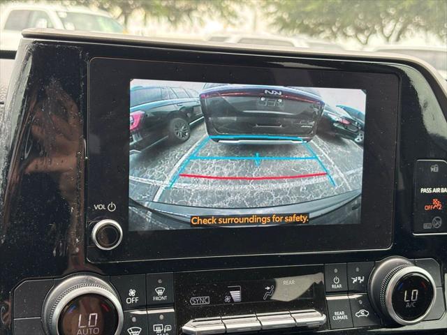 used 2023 Toyota Highlander car, priced at $30,263