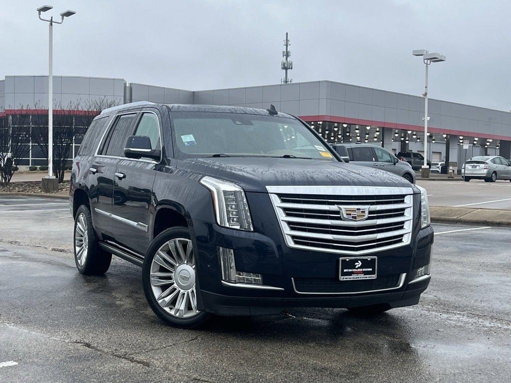 used 2017 Cadillac Escalade car, priced at $31,581