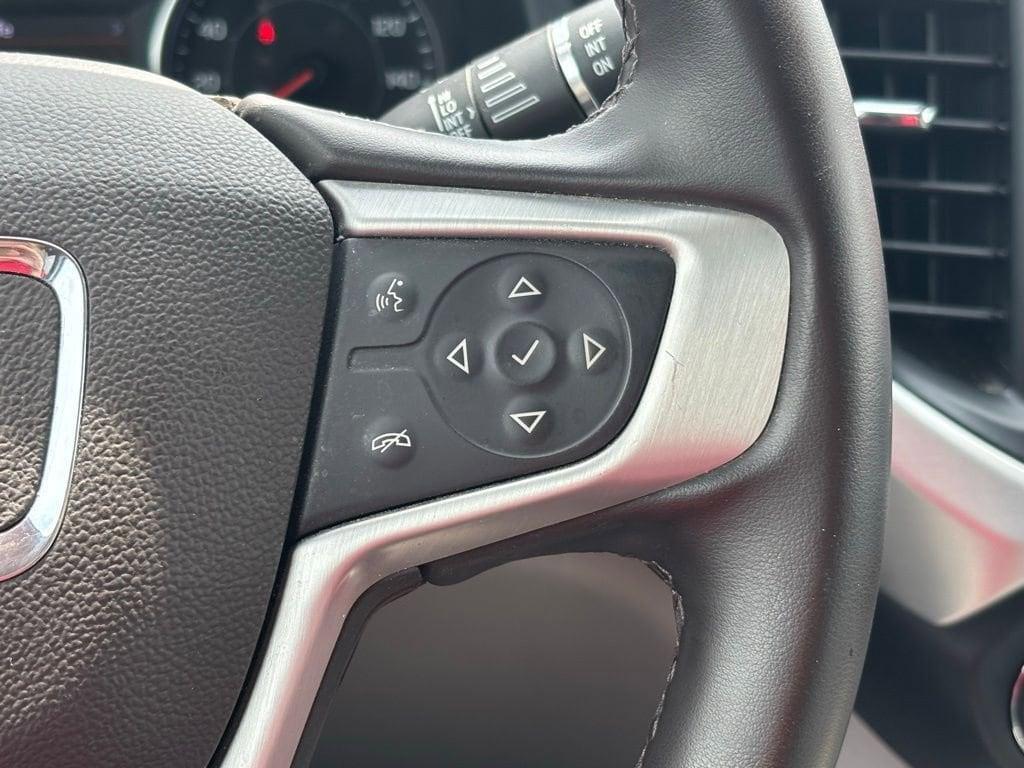 used 2023 GMC Acadia car, priced at $24,801