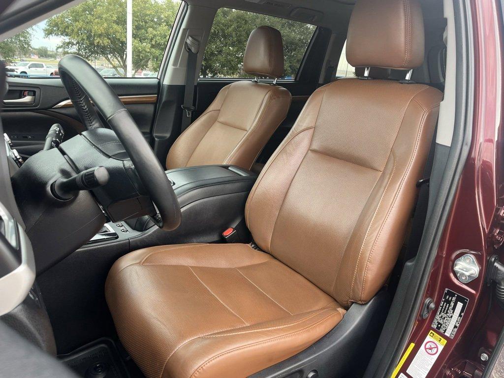 used 2019 Toyota Highlander car, priced at $23,981