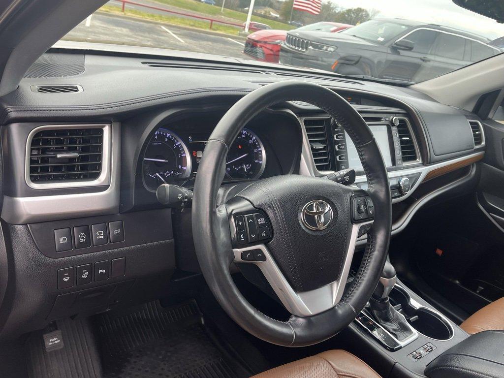 used 2019 Toyota Highlander car, priced at $23,981