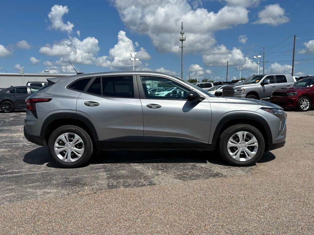 used 2024 Chevrolet Trax car, priced at $21,991