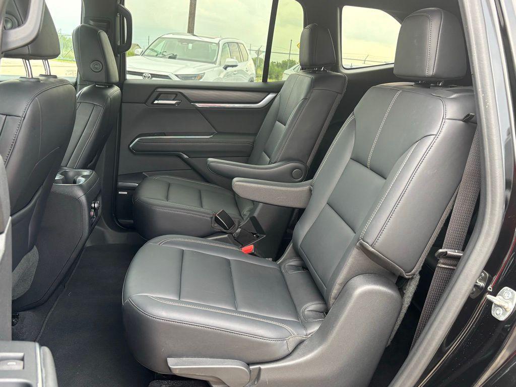 used 2024 GMC Acadia car, priced at $42,127