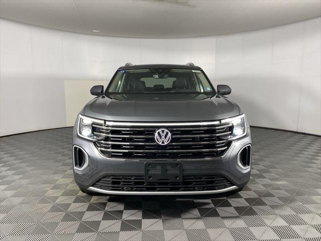 new 2025 Volkswagen Atlas car, priced at $50,901