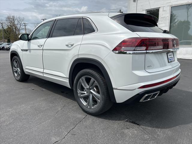 new 2024 Volkswagen Atlas Cross Sport car, priced at $49,271