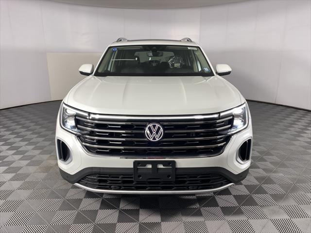 new 2024 Volkswagen Atlas car, priced at $50,999