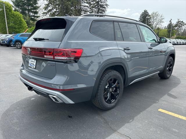 new 2025 Volkswagen Atlas car, priced at $50,101