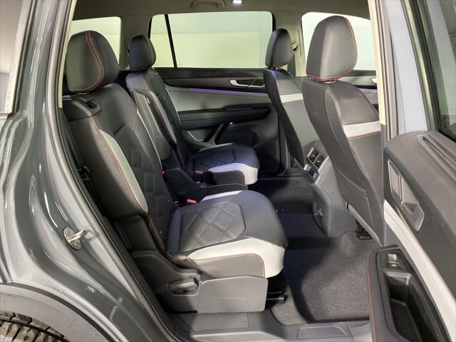 new 2025 Volkswagen Atlas car, priced at $50,101