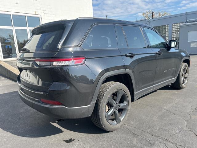 used 2022 Jeep Grand Cherokee car, priced at $31,735