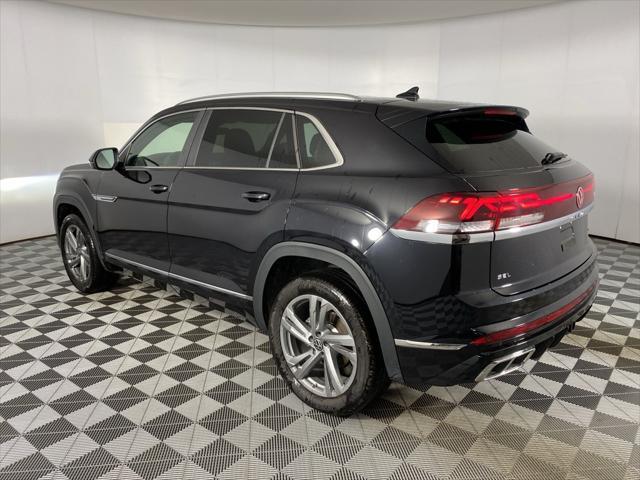 new 2024 Volkswagen Atlas Cross Sport car, priced at $50,999