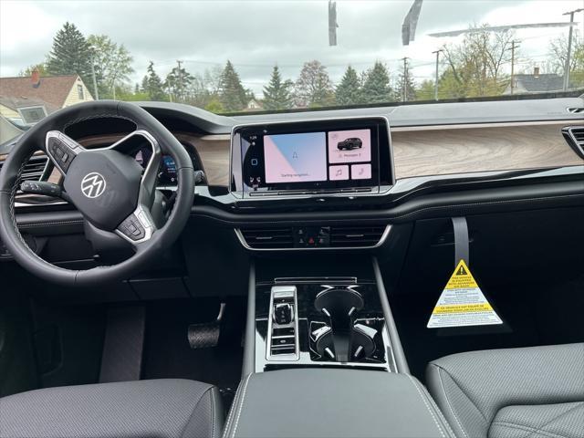 new 2025 Volkswagen Atlas car, priced at $48,647