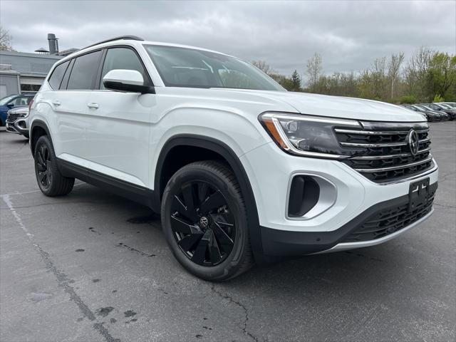 new 2025 Volkswagen Atlas car, priced at $48,647