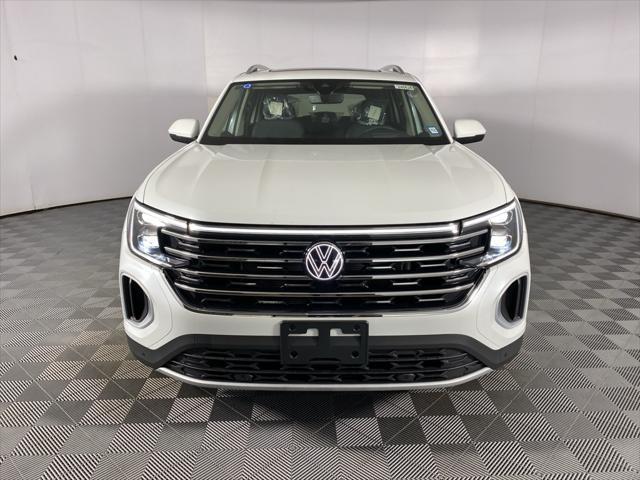 new 2024 Volkswagen Atlas car, priced at $50,999