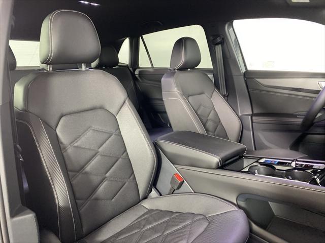 new 2025 Volkswagen Atlas Cross Sport car, priced at $46,086