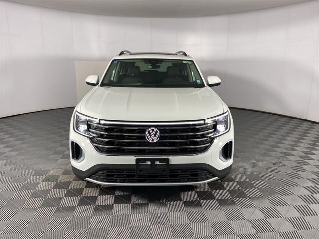 new 2025 Volkswagen Atlas car, priced at $47,357