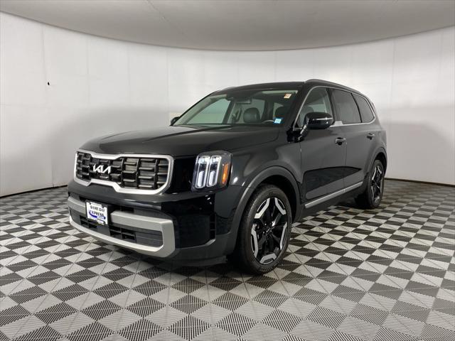 used 2023 Kia Telluride car, priced at $34,721