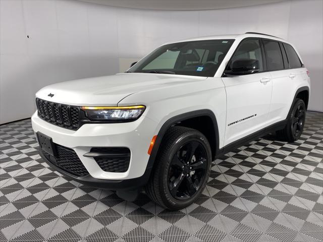 used 2023 Jeep Grand Cherokee car, priced at $35,721