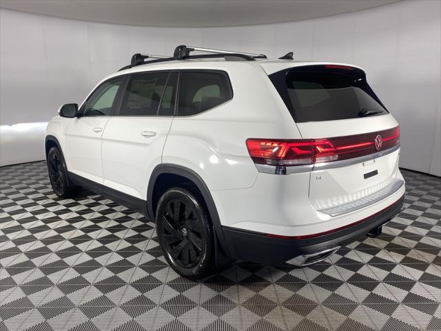 new 2024 Volkswagen Atlas car, priced at $47,517