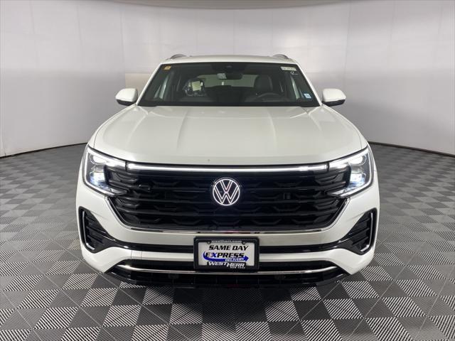 new 2024 Volkswagen Atlas Cross Sport car, priced at $49,999