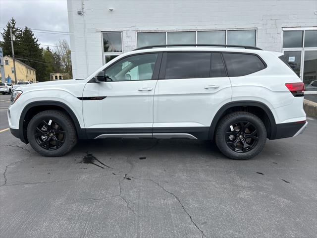 new 2025 Volkswagen Atlas car, priced at $49,646