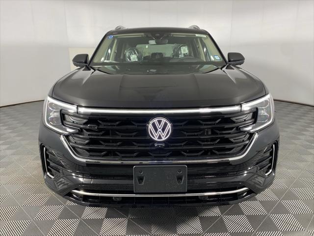 new 2025 Volkswagen Atlas car, priced at $56,136