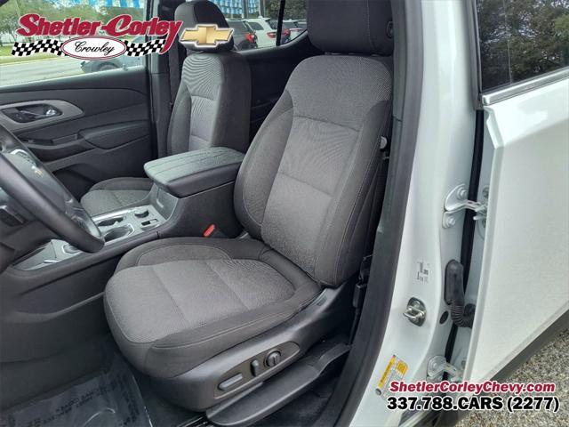 used 2023 Chevrolet Traverse car, priced at $27,990