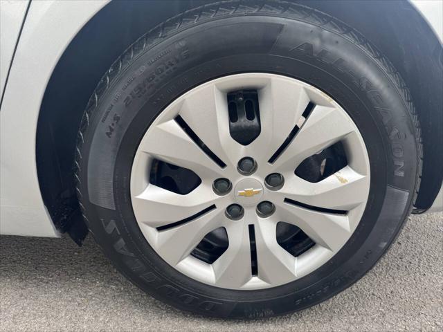 used 2015 Chevrolet Cruze car, priced at $9,295