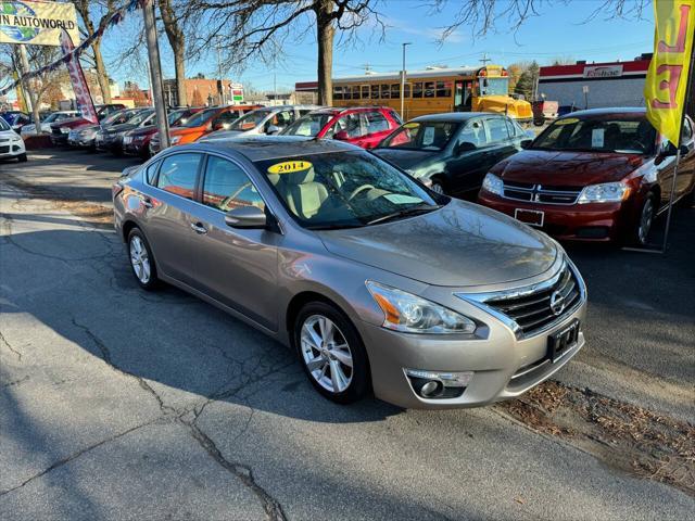 used 2014 Nissan Altima car, priced at $11,495