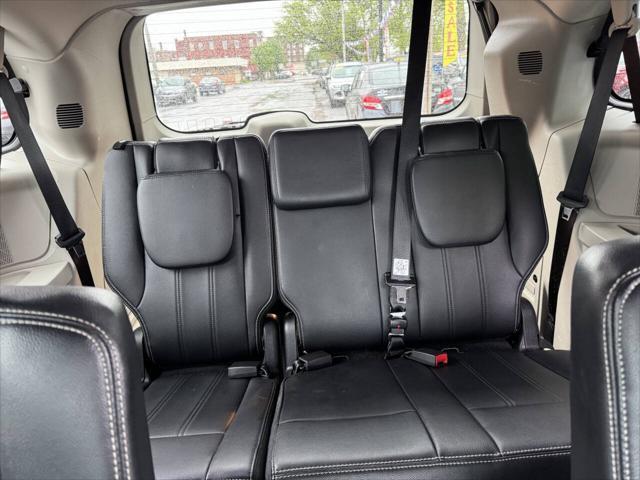 used 2014 Chrysler Town & Country car, priced at $10,995
