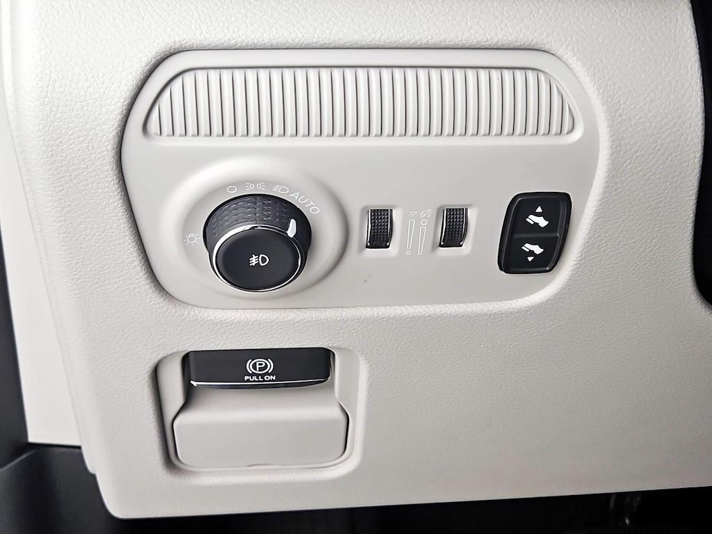 used 2024 Jeep Wagoneer car, priced at $52,998