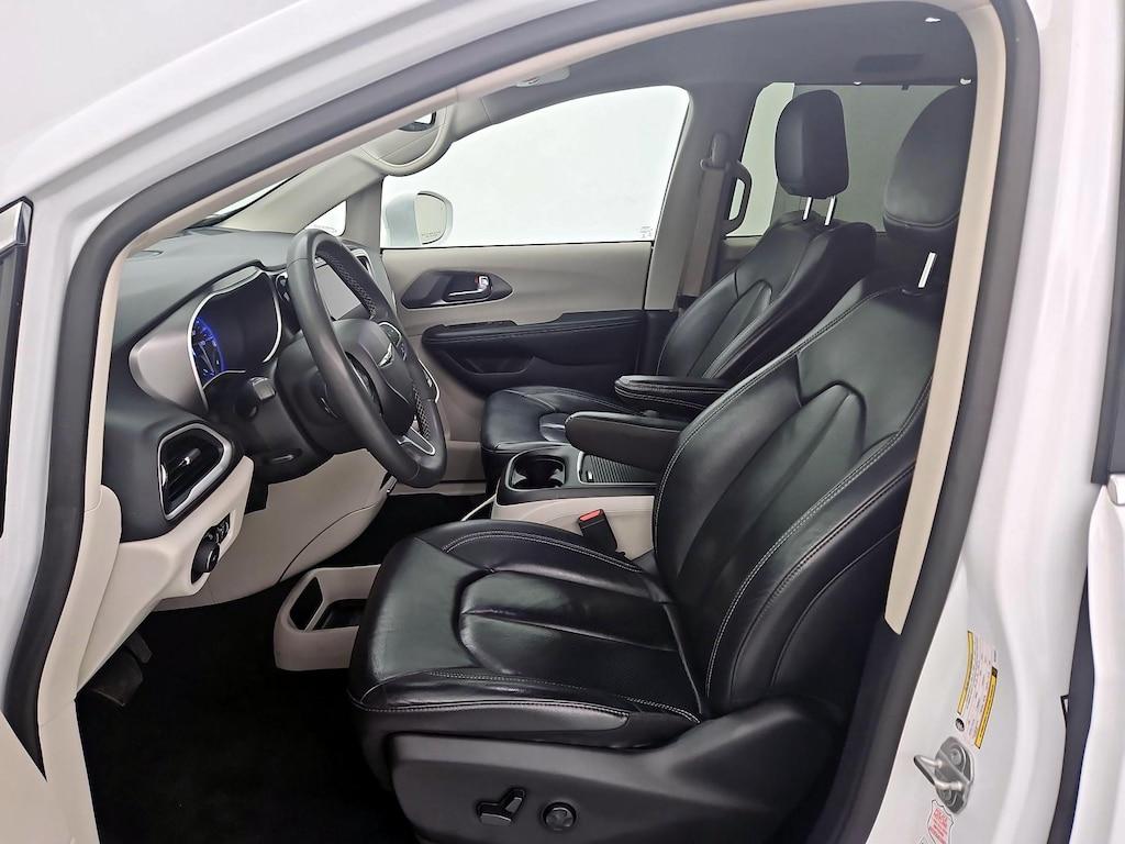 used 2022 Chrysler Pacifica car, priced at $24,998