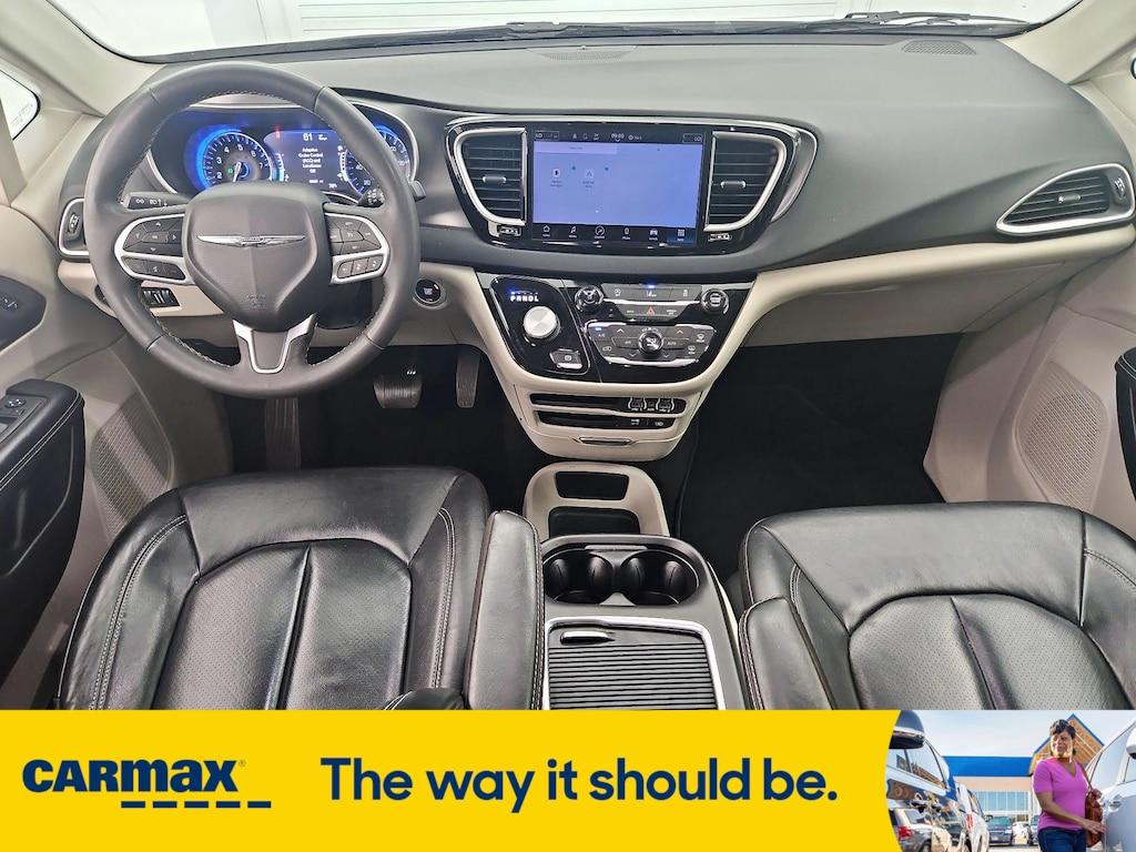 used 2022 Chrysler Pacifica car, priced at $24,998