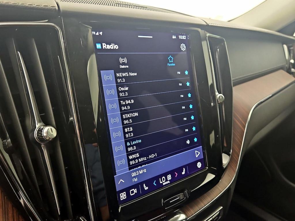 used 2023 Volvo XC60 car, priced at $32,998