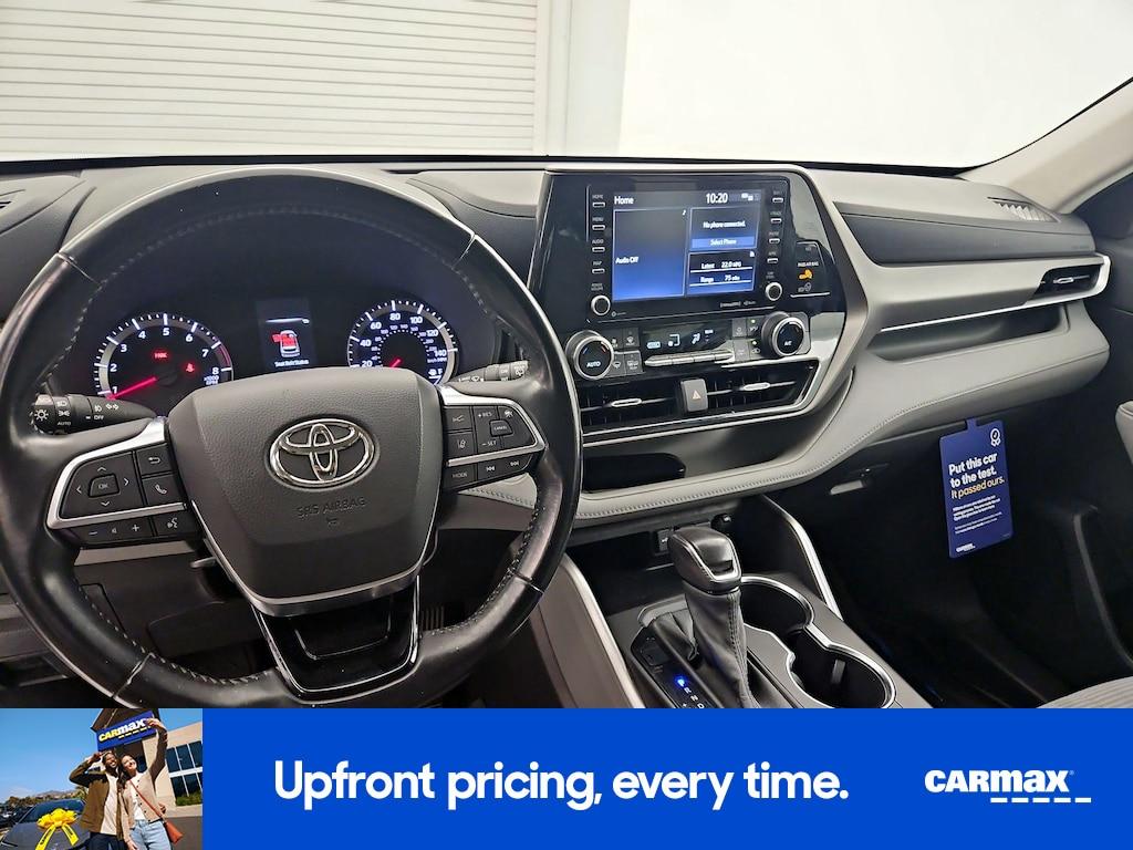 used 2021 Toyota Highlander car, priced at $26,998