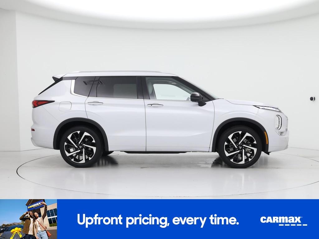 used 2024 Mitsubishi Outlander car, priced at $32,998