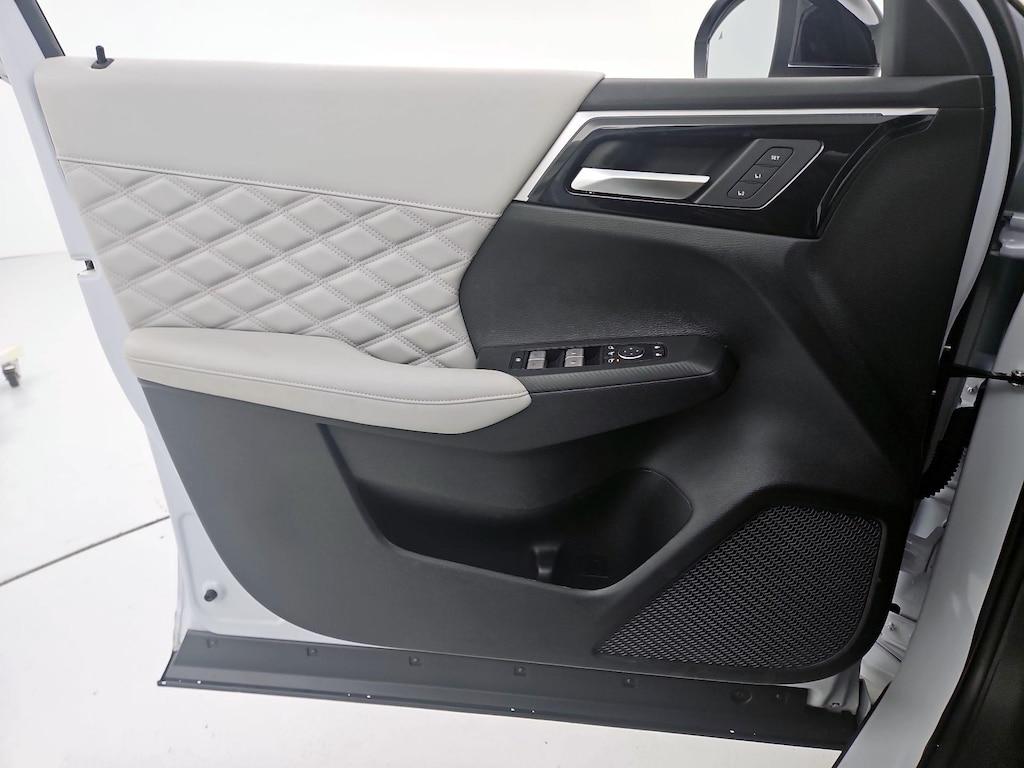 used 2024 Mitsubishi Outlander car, priced at $32,998